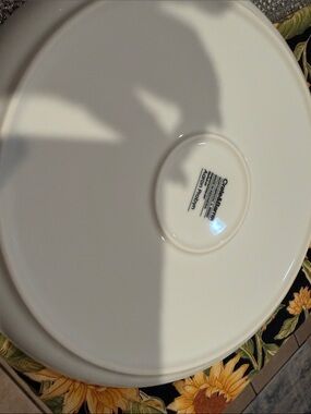 Crate&Barrel White Ceramic Dinner Plate